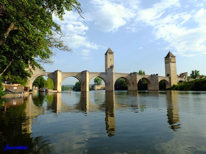 Pont Valentré à Cahors (Lot)
