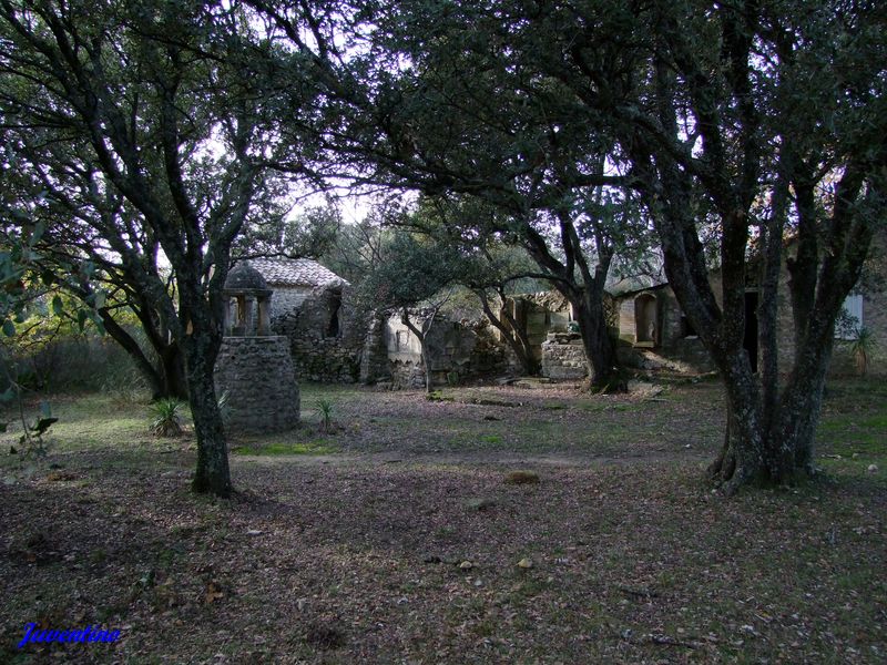 Notre-Dame de Toronne à Clansayes (Drôme)