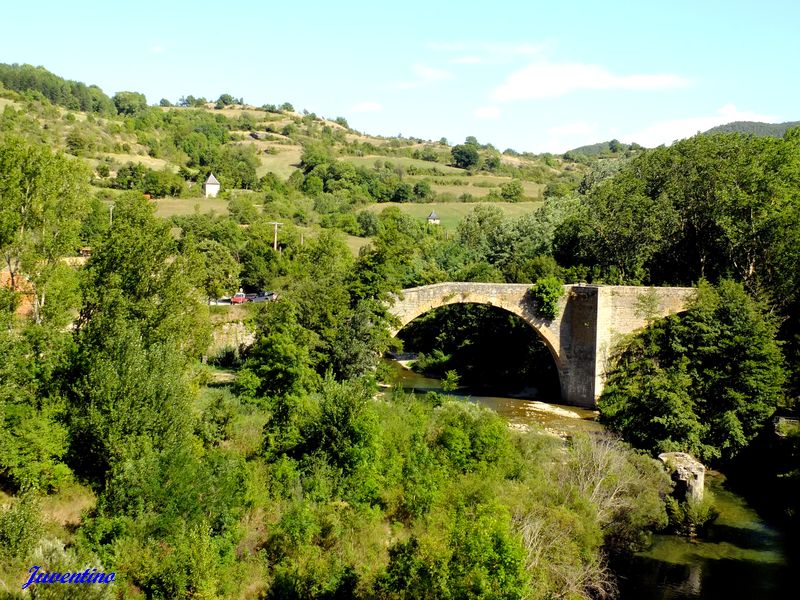 Pont de la Prade sur la Dourbie à Nant (Aveyron)