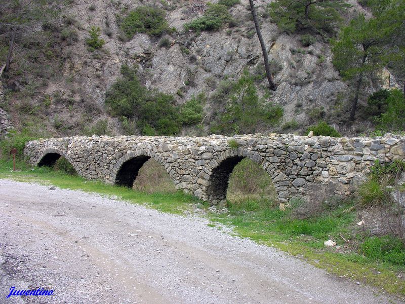 Pont siphon de Vescavo