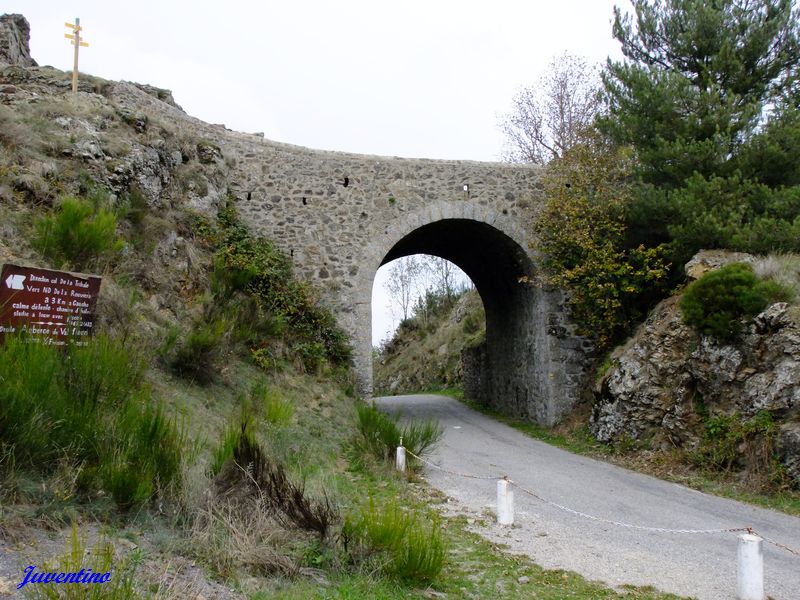 Pont moutonnier du col de l'Asclier