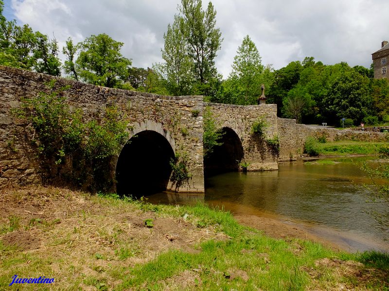 Pont de Montrozier sur l'Aveyron