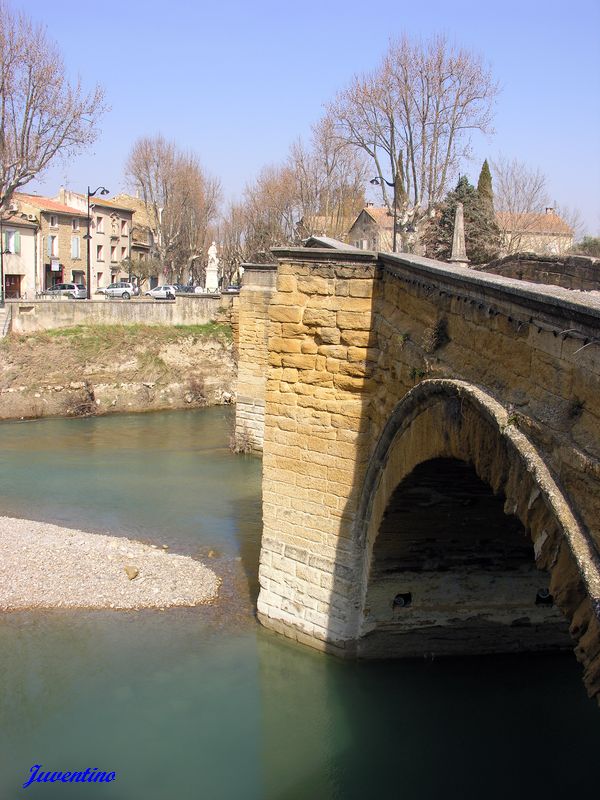 Pont sur l'Ouvèze à Bédarrides