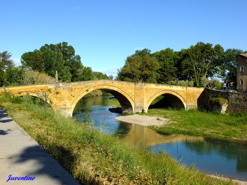 Pont sur l'Ouvèze à Bédarrides