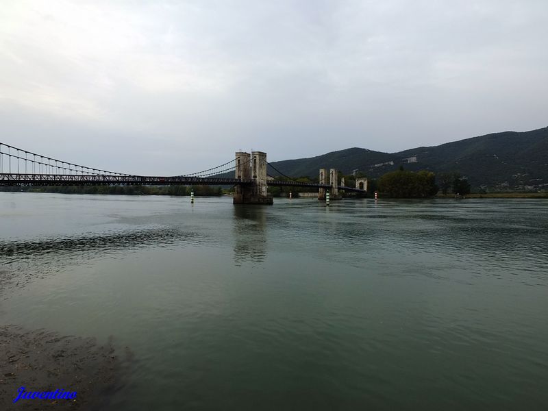 Pont de Robinet sur le Rhône à Donzère