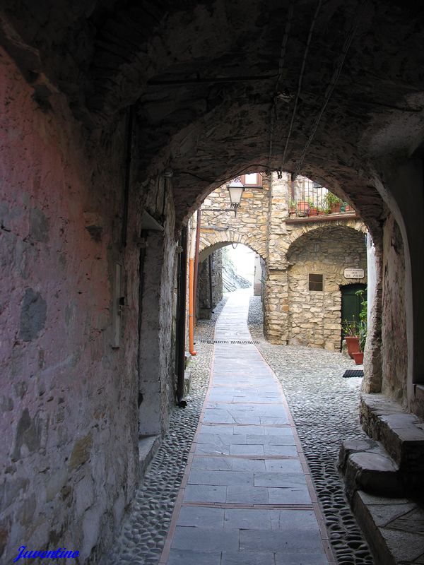 Lingueglietta (Cipressa, Imperia)