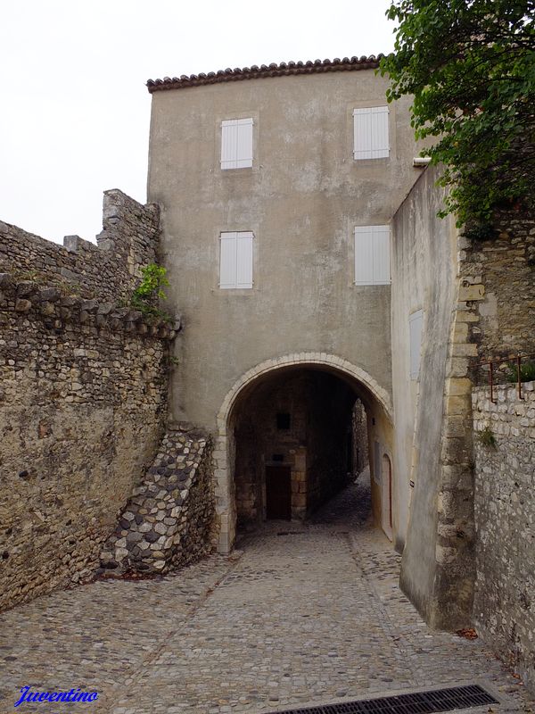 Viviers (Ardèche)