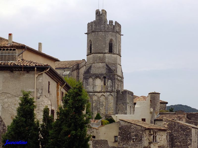 Viviers (Ardèche)