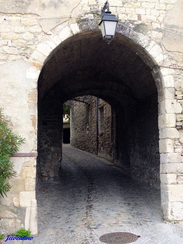 Viviers (Ardèche)